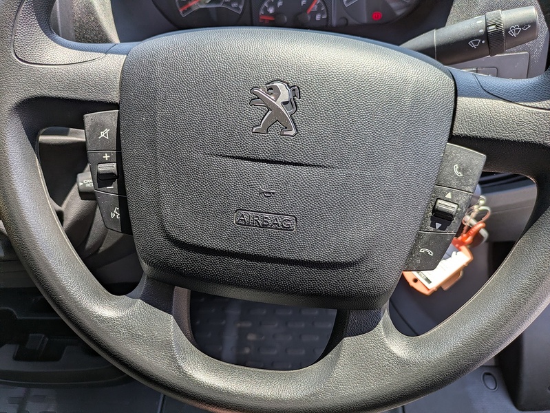 Peugeot 2.2 BlueHDi 335 Professional Premium + Panel Van 5dr Diesel Manual L3 H2 Euro 6 (s/s) (140 ps)