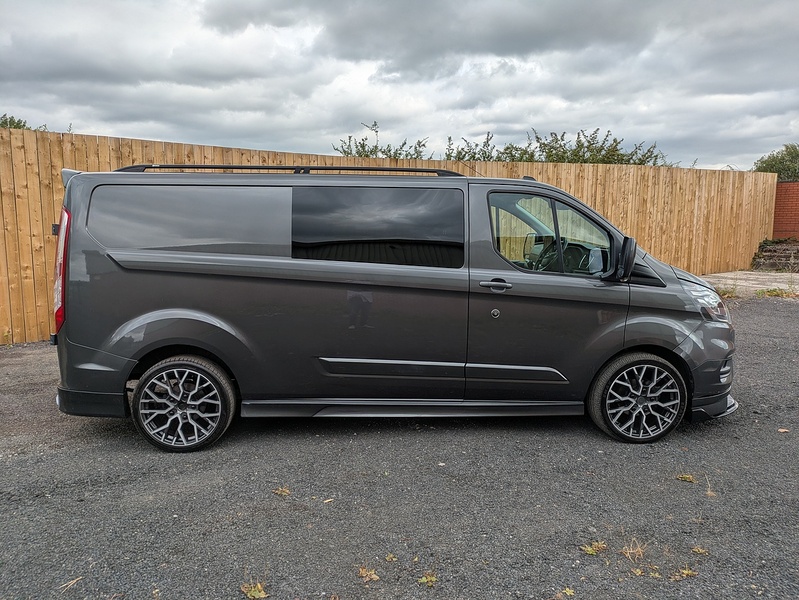 Ford 2.0 300 EcoBlue Limited Panel Van 5dr Diesel Manual L2 H1 Euro 6 (s/s) (130 ps)