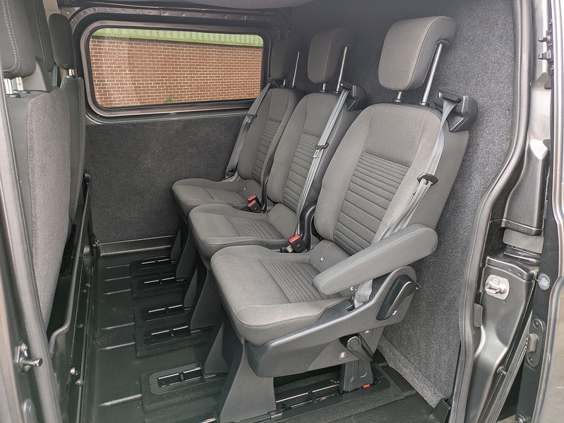 Ford 2.0 300 EcoBlue Limited Panel Van 5dr Diesel Manual L2 H1 Euro 6 (s/s) (130 ps)