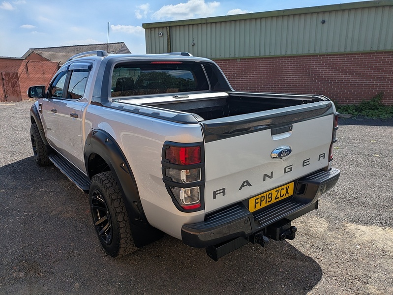 Ford 3.2 TDCi Wildtrak Pickup Double Cab 4dr Diesel Auto 4WD Euro 5 (200 ps)