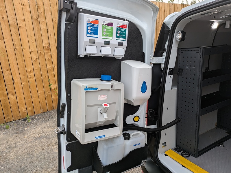 Ford 1.5 220 EcoBlue Leader Panel Van 5dr Diesel Manual L1 Euro 6 (s/s) (100 ps)