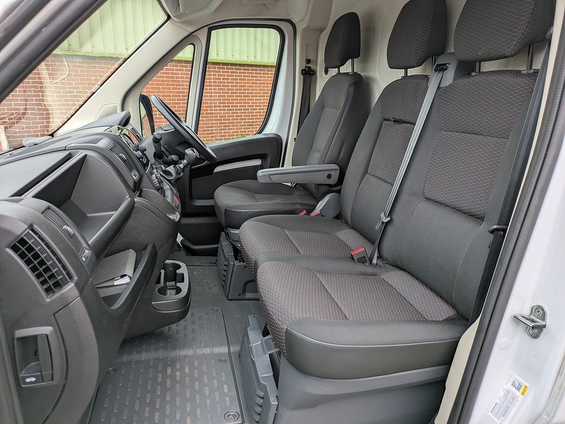 Vauxhall 2.2 CDTi 3500 BiTurbo Edition Panel Van 5dr Diesel Manual FWD L3 H2 Euro 6 (s/s) (140 ps)
