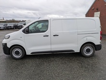 1.6 BlueHDi 1000 Professional Standard Panel Van 6dr Diesel Manual MWB Euro 6 (s/s) (115 ps)