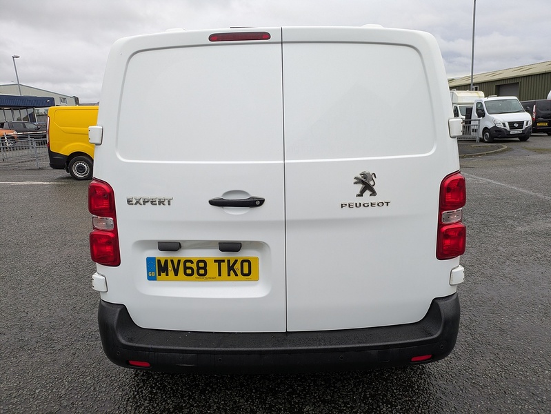 Peugeot 1.6 BlueHDi 1000 Professional Standard Panel Van 6dr Diesel Manual MWB Euro 6 (s/s) (115 ps)