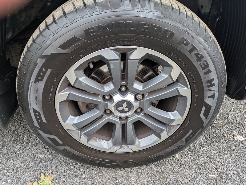 Mitsubishi 2.2 DI-D DC Barbarian X Pickup Double Cab 4dr Diesel Auto 4WD Euro 6 (s/s) (150 ps)