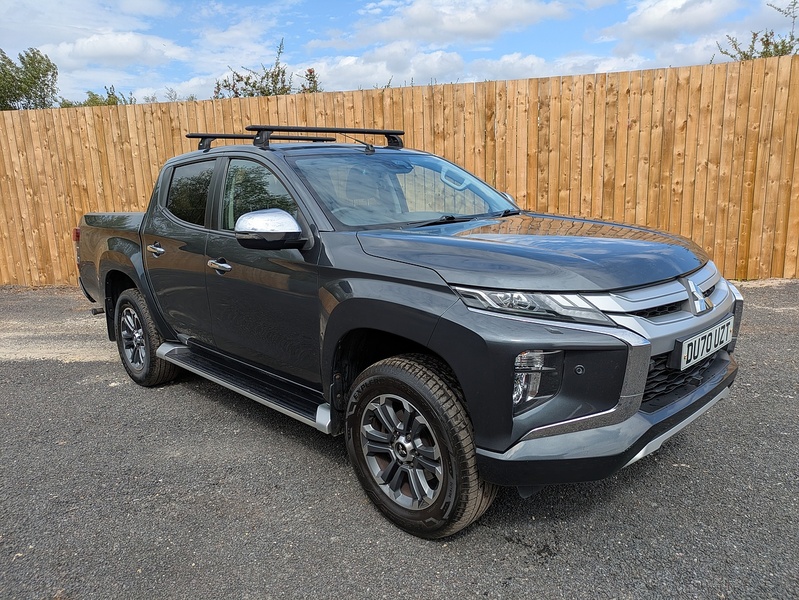 Mitsubishi L200 2.2 DI-D DC Barbarian X Auto 4WD Euro 6 (s/s) 4dr