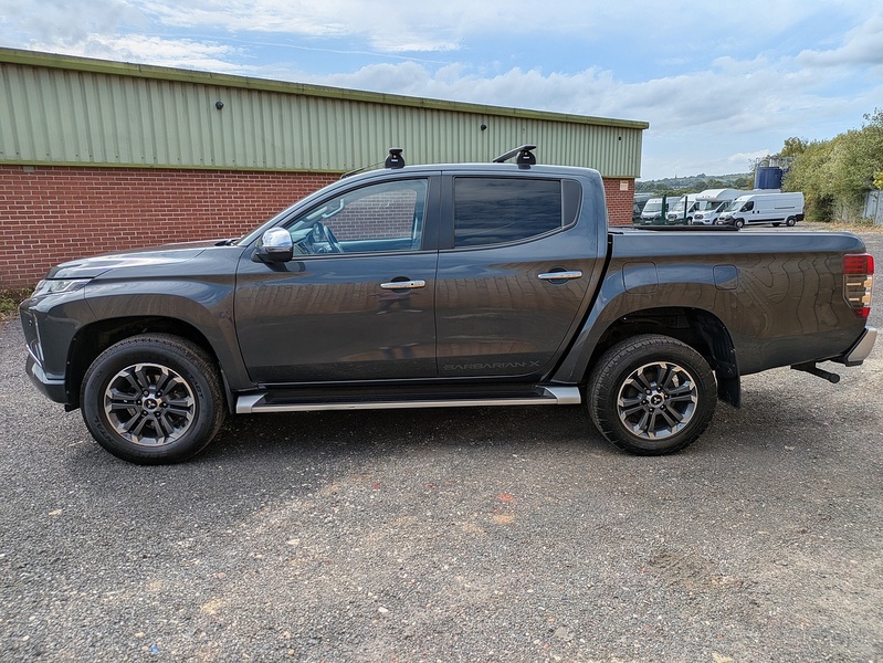 Mitsubishi L200 2.2 DI-D DC Barbarian X Auto 4WD Euro 6 (s/s) 4dr
