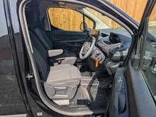 1.5 BlueHDi 1000 Professional Standard Panel Van 5dr Diesel EAT8 SWB Euro 6 (s/s) (130 ps)