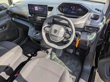 1.5 BlueHDi 1000 Professional Standard Panel Van 5dr Diesel EAT8 SWB Euro 6 (s/s) (130 ps)