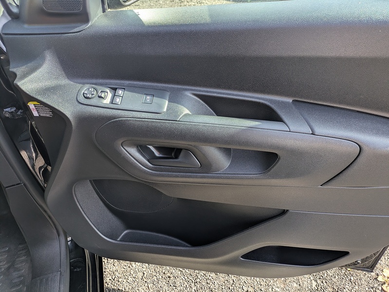 Peugeot 1.5 BlueHDi 1000 Professional Standard Panel Van 5dr Diesel EAT8 SWB Euro 6 (s/s) (130 ps)