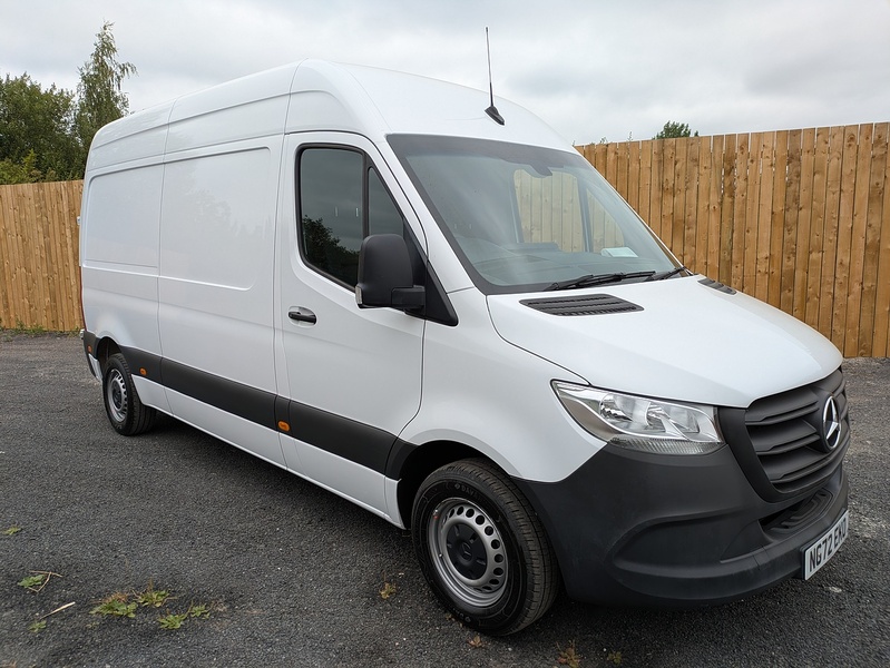 Mercedes-Benz 2.0 315 CDI Progressive Panel Van 5dr Diesel Manual FWD L2 H2 Euro 6 (s/s) (150 ps)