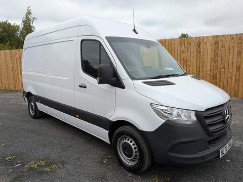 2.0 315 CDI Progressive Panel Van 5dr Diesel Manual FWD L2 H2 Euro 6 (s/s) (150 ps)