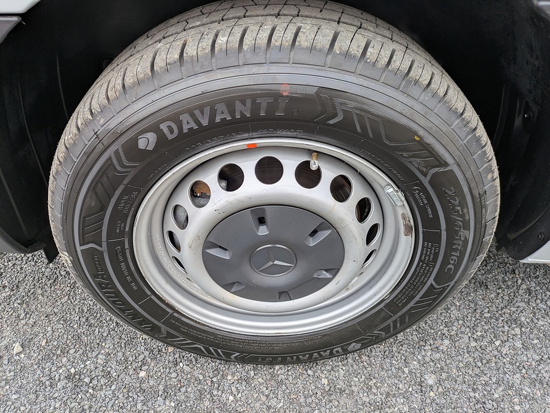 Mercedes-Benz 2.0 315 CDI Progressive Panel Van 5dr Diesel Manual FWD L2 H2 Euro 6 (s/s) (150 ps)