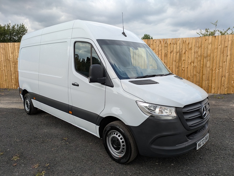 Mercedes-Benz 2.0 315 CDI Progressive Panel Van 5dr Diesel Manual FWD L2 H2 Euro 6 (s/s) (150 ps)