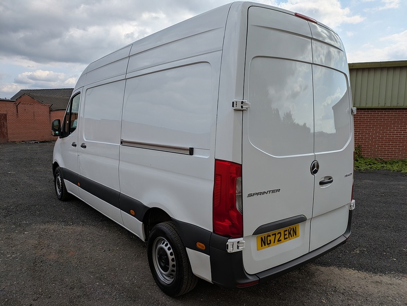Mercedes-Benz 2.0 315 CDI Progressive Panel Van 5dr Diesel Manual FWD L2 H2 Euro 6 (s/s) (150 ps)