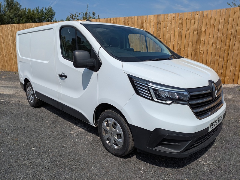Renault 2.0 dCi Blue SL28 Business+ Panel Van 5dr Diesel Manual L1 H1 Euro 6 (s/s) (130 ps)