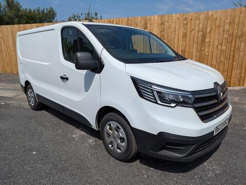 2.0 dCi Blue SL28 Business+ Panel Van 5dr Diesel Manual L1 H1 Euro 6 (s/s) (130 ps)