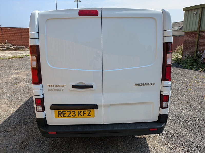 Renault 2.0 dCi Blue SL28 Business+ Panel Van 5dr Diesel Manual L1 H1 Euro 6 (s/s) (130 ps)