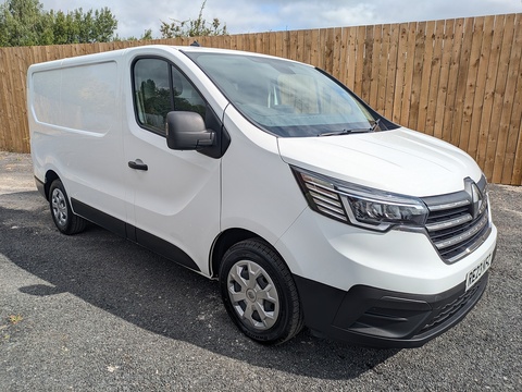 Renault 2.0 dCi Blue SL28 Business+ Panel Van 5dr Diesel Manual L1 H1 Euro 6 (s/s) (130 ps)