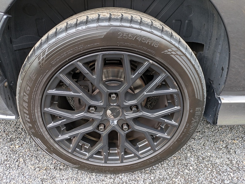 Ford 2.0 320 EcoBlue Limited Crew Van Double Cab 5dr Diesel Manual L2 H1 Euro 6 (s/s) (185 ps)