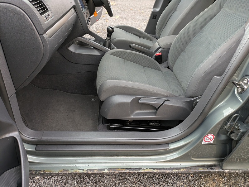 Volkswagen 1.9 TDI SE Hatchback 5dr Diesel Manual (143 g/km, 103 bhp)