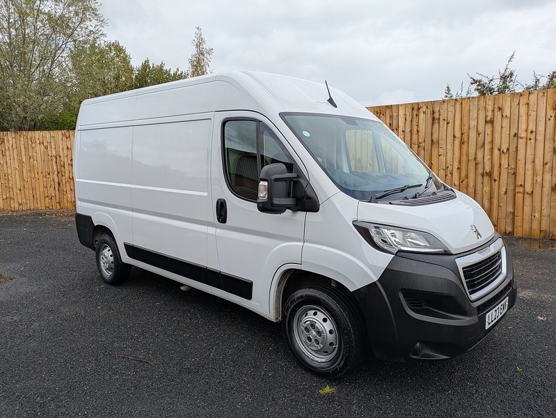 Peugeot 2.2 BlueHDi 335 Professional Premium + Panel Van 5dr Diesel Manual L2 H2 Euro 6 (s/s) (140 ps)
