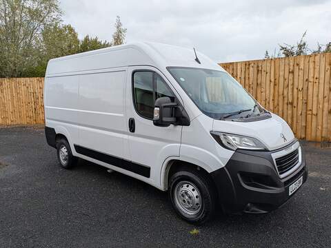 2.2 BlueHDi 335 Professional Premium + Panel Van 5dr Diesel Manual L2 H2 Euro 6 (s/s) (140 ps)