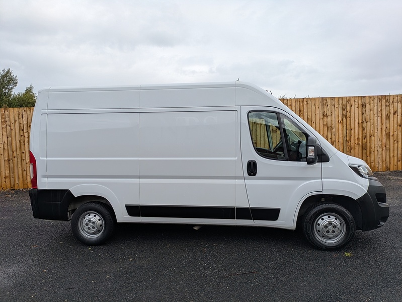 Peugeot 2.2 BlueHDi 335 Professional Premium + Panel Van 5dr Diesel Manual L2 H2 Euro 6 (s/s) (140 ps)