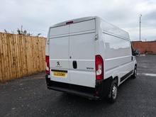 2.2 BlueHDi 335 Professional Premium + Panel Van 5dr Diesel Manual L2 H2 Euro 6 (s/s) (140 ps)