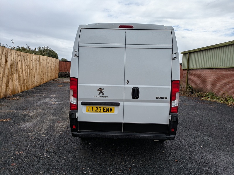 Peugeot 2.2 BlueHDi 335 Professional Premium + Panel Van 5dr Diesel Manual L2 H2 Euro 6 (s/s) (140 ps)
