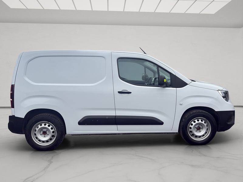 Vauxhall Combo Electric 2300 50kWh Dynamic Auto L1 H1 5dr (7.4kW Charger)