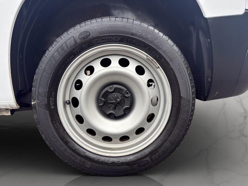 Peugeot Partner 1.5 BlueHDi 1000 Professional Premium + Standard Panel Van SWB Euro 6 (s/s) 5dr