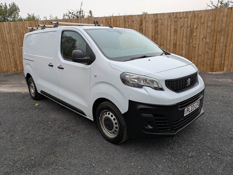 Peugeot 1.5 BlueHDi 1000 Professional Premium + Standard Panel Van 6dr Diesel Manual MWB Euro 6 (s/s) (100 bhp)