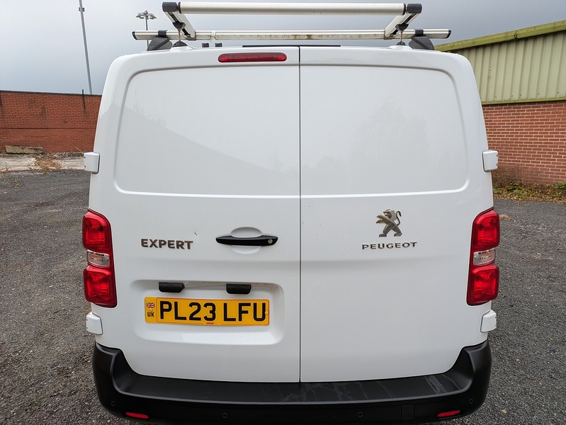 Peugeot 1.5 BlueHDi 1000 Professional Premium + Standard Panel Van 6dr Diesel Manual MWB Euro 6 (s/s) (100 bhp)