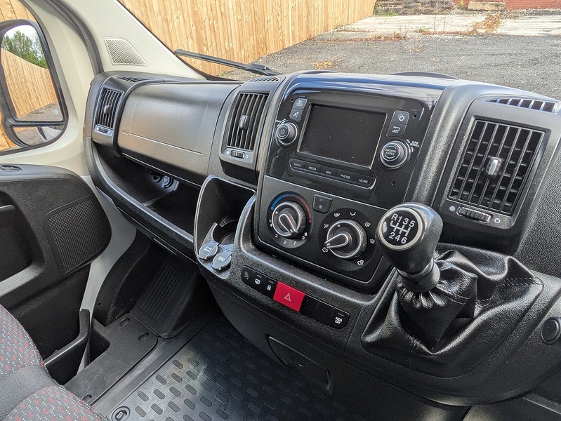 Vauxhall 2.2 CDTi 3500 BiTurbo Dynamic Panel Van 5dr Diesel Manual FWD L2 H2 Euro 6 (s/s) (140 ps)