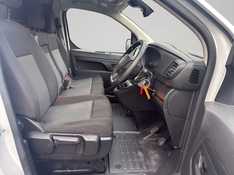 Vauxhall 1.5 Turbo D 2900 Pro Panel Van 6dr Diesel Manual L2 H1 Euro 6 (s/s) (100 ps)
