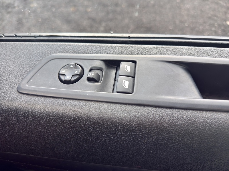 Vauxhall 1.5 Turbo D 2900 Pro Panel Van 6dr Diesel Manual L2 H1 Euro 6 (s/s) (100 ps)
