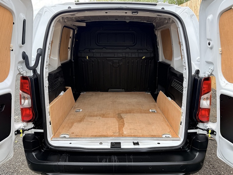Citroen 1.5 BlueHDi 1000 Enterprise Edition M Panel Van 5dr Diesel EAT8 SWB Euro 6 (s/s) (130 ps)