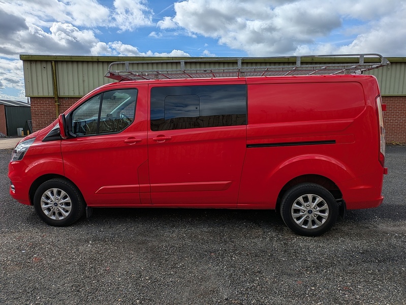 Ford 2.0 300 EcoBlue Limited Crew Van Double Cab 5dr Diesel Manual L2 H1 Euro 6 (s/s) (130 ps)