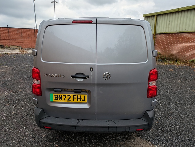 Vauxhall 3100 75kWh Dynamic Panel Van 6dr Electric Auto L2 H1 (7.4kW Charger) (136 ps)