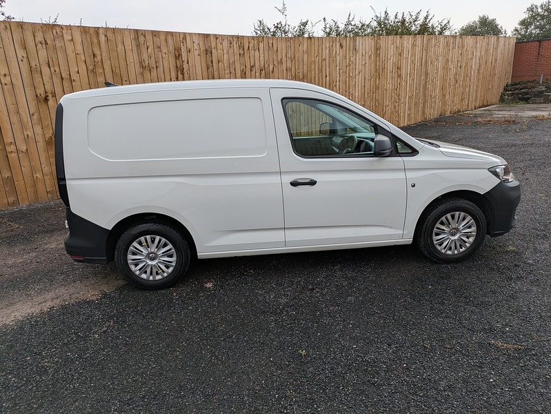 Volkswagen 2.0 TDI C20 Commerce Panel Van 5dr Diesel Manual SWB Euro 6 (s/s) (102 ps)