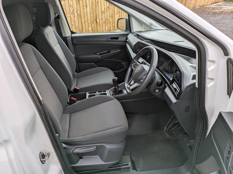 Volkswagen 2.0 TDI C20 Commerce Panel Van 5dr Diesel Manual SWB Euro 6 (s/s) (102 ps)