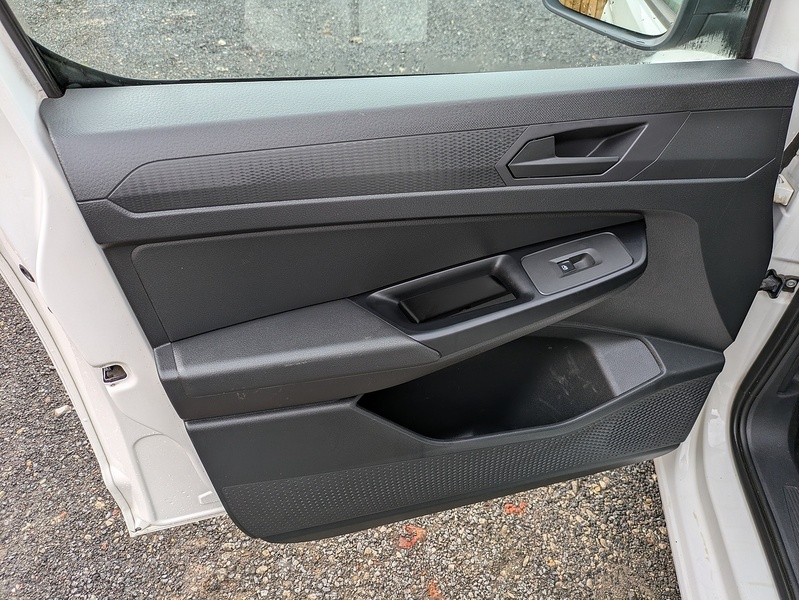 Volkswagen 2.0 TDI C20 Commerce Panel Van 5dr Diesel Manual SWB Euro 6 (s/s) (102 ps)