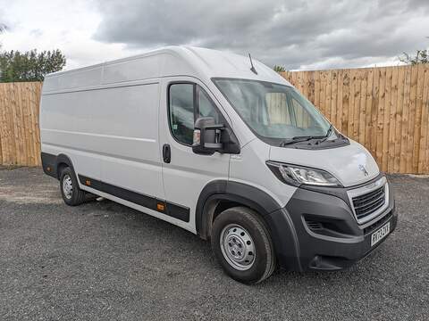 2.2 BlueHDi 435 Professional Premium + Panel Van 5dr Diesel Manual L4 High Roof Euro 6 (s/s) (140 ps)