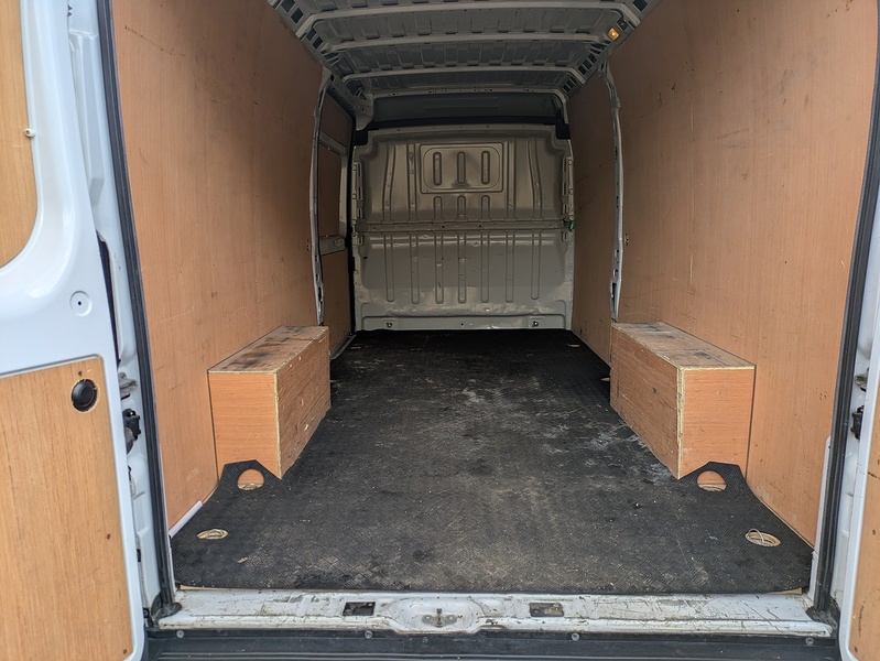 Peugeot 2.2 BlueHDi 435 Professional Premium + Panel Van 5dr Diesel Manual L4 High Roof Euro 6 (s/s) (140 ps)