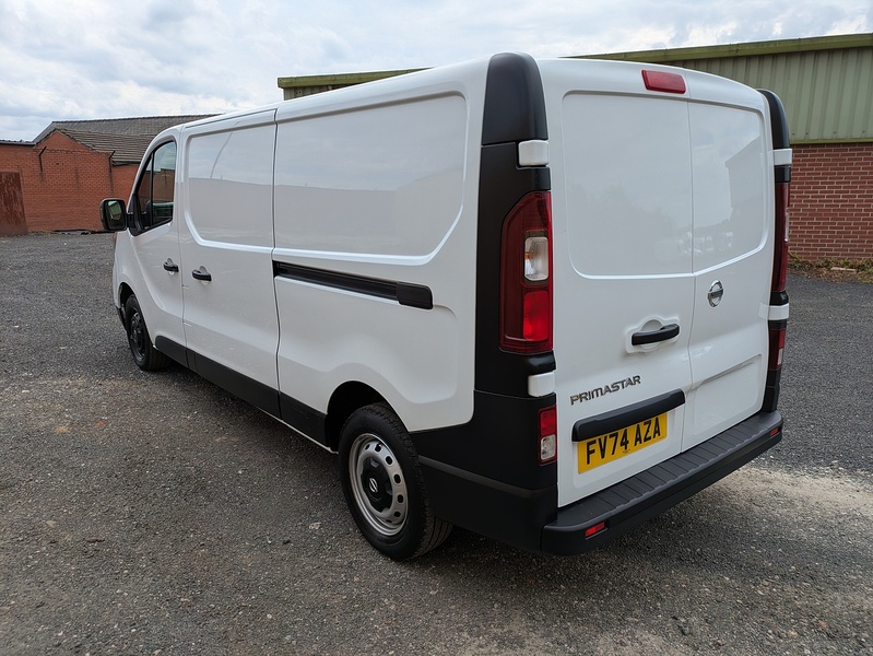 Nissan 2.0 dCi 30 Visia Panel Van 5dr Diesel Manual L2 H1 Euro 6 (s/s) (110 ps)