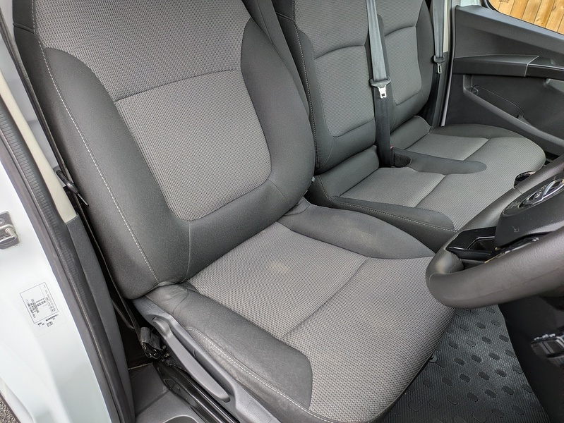Nissan 2.0 dCi 30 Visia Panel Van 5dr Diesel Manual L2 H1 Euro 6 (s/s) (110 ps)