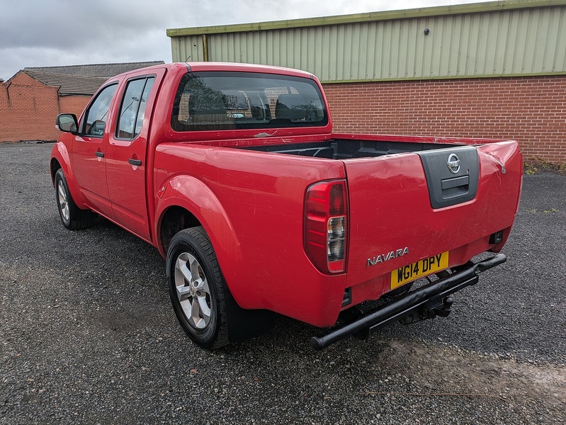 Nissan Navara 2.5 dCi Visia 4WD Euro 5 4dr