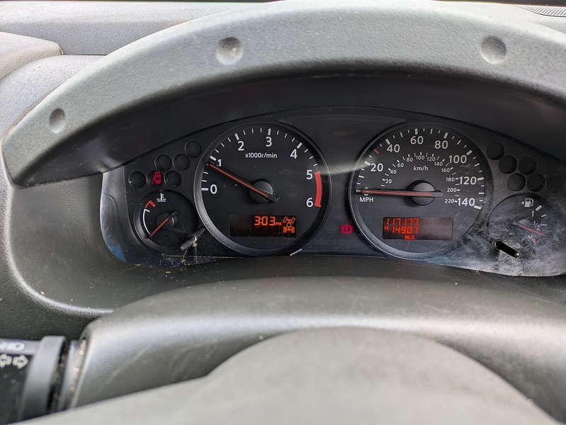 Nissan Navara 2.5 dCi Visia 4WD Euro 5 4dr