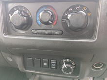 Navara 2.5 dCi Visia 4WD Euro 5 4dr